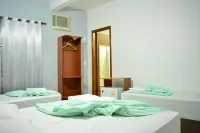 Hotel Faenician