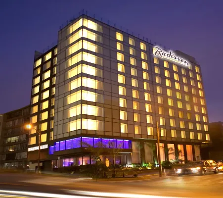 Radisson Decapolis Miraflores