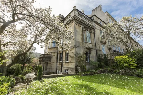 Grosvenor Villa