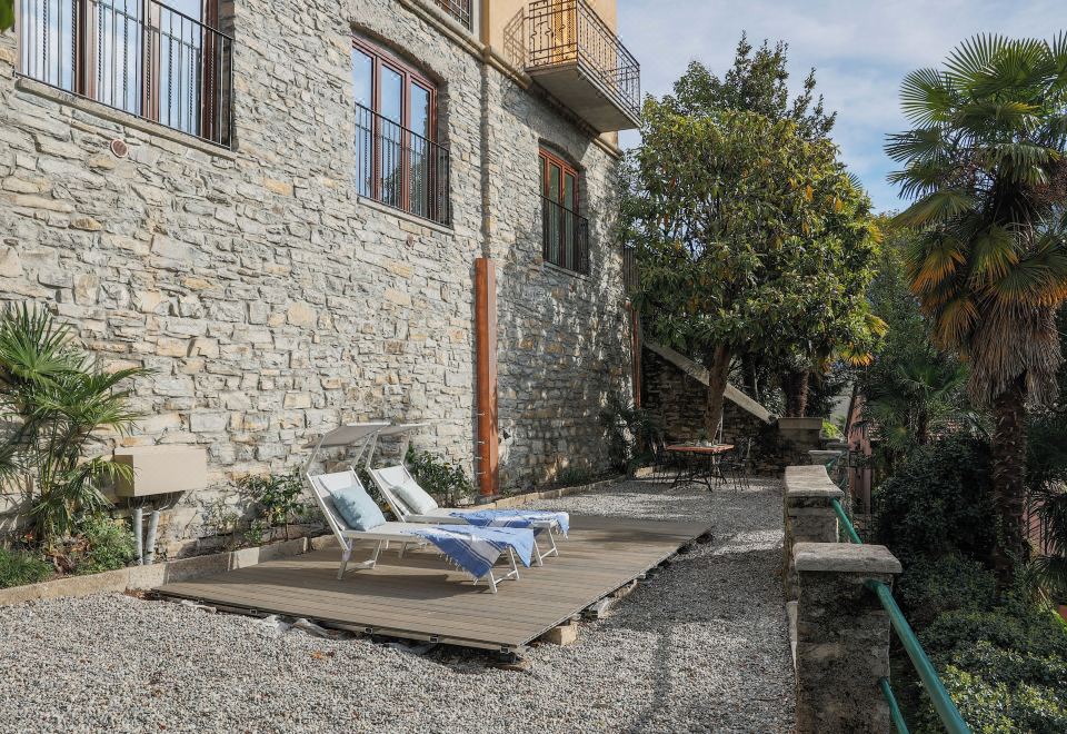 Villa Eugenia suite 2Apartment With Lake View