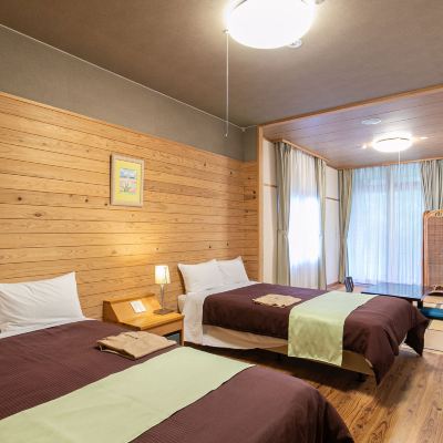 Japanese-Western Mixed Special Love With Bath 木の香り漂う美人の湯 フォンタナの丘かもう クーポン