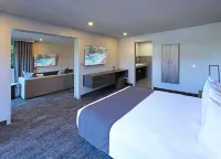 Ruby River Hotel
