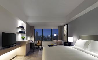 New World Makati Hotel, Manila - Housity
