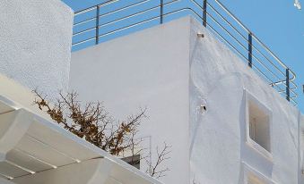Whitedeck Santorini