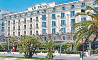Hotel le Royal Promenade des Anglais