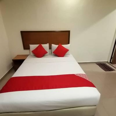 Bilik Deluxe Double Kupon Hotel Zamburger Heng Melaka