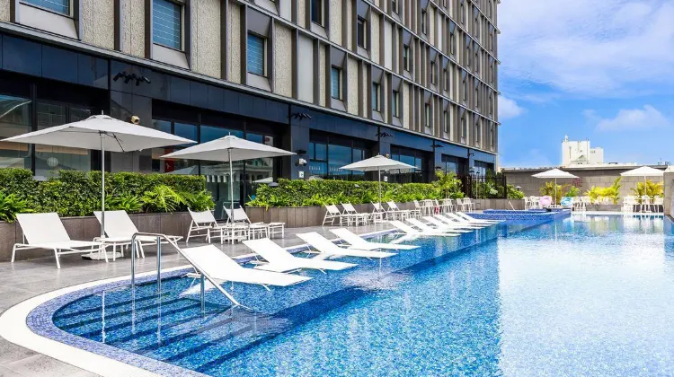 ホテル コレクティブ 外観