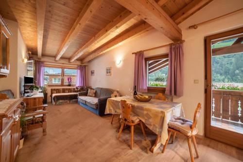 高级一卧室带阳台公寓