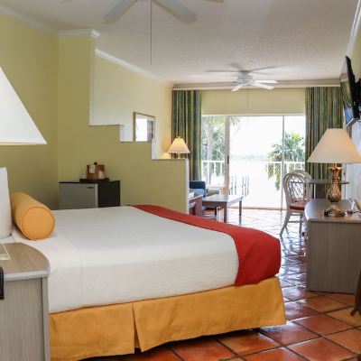Jacuzzi Waterview Suite Jupiter Waterfront Inn Promo Code