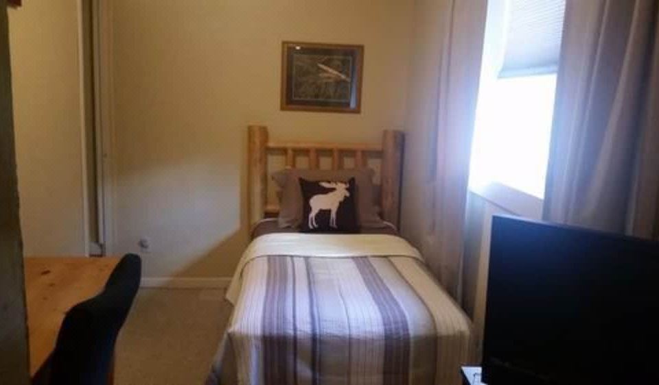 Jewel Lake Bed and Breakfast Triple Room, Ensuite (Caribou)