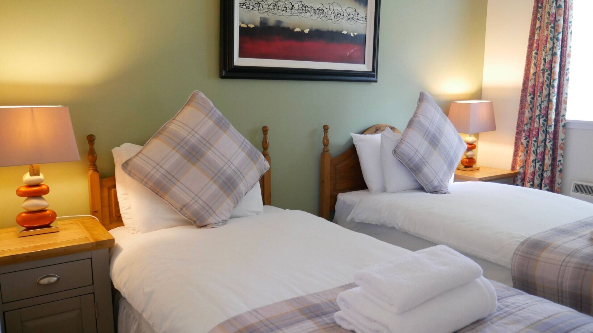 传统村舍， 2 间卧室， 热水浴缸， 花园景观