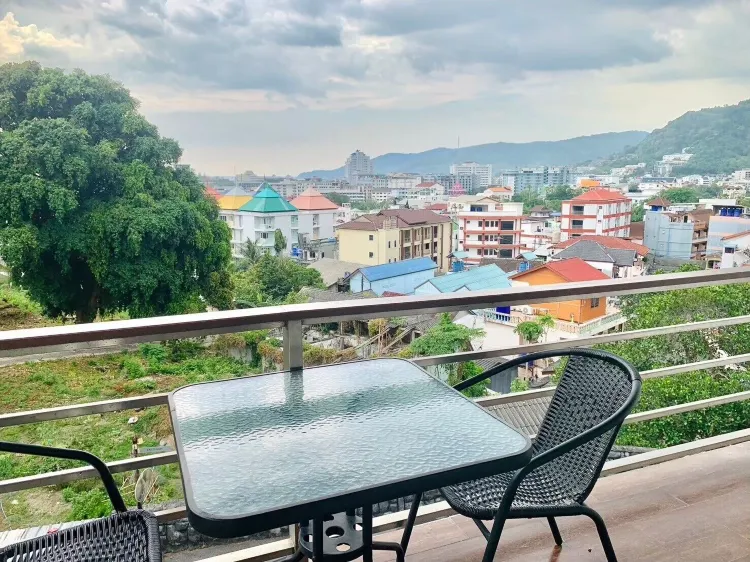 ห้องเตียงคิงไซส์วิวเมือง