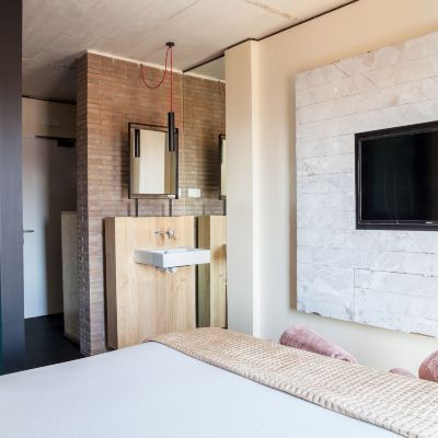 Superior Double Room Bastardo Hostel Promo Code