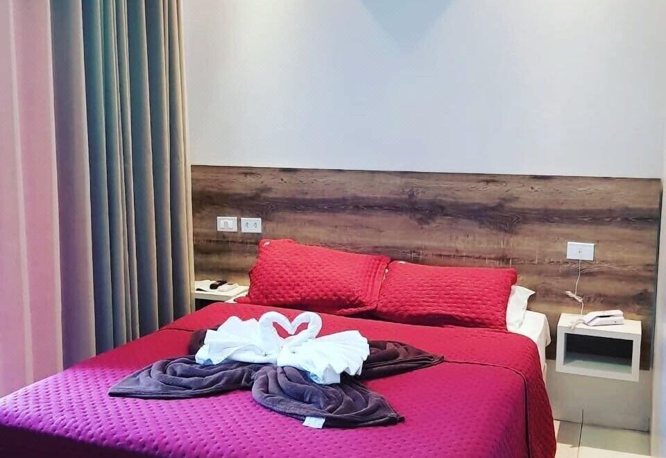 Hotel Palace Avenida - Housity