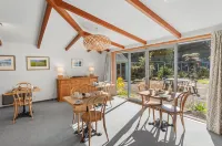 Woodland Glen Lodge B&B