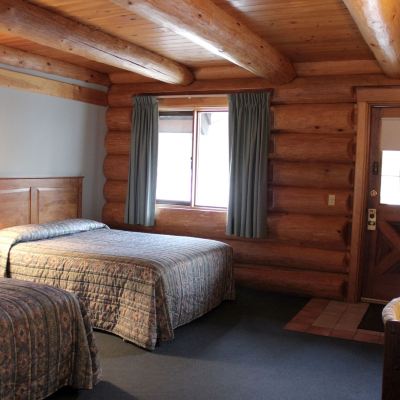 Log Room 2 Queens (Deluxe) Pet Friendly Nootka Lodge Promo Code