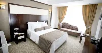 Lavin Hotel & Spa