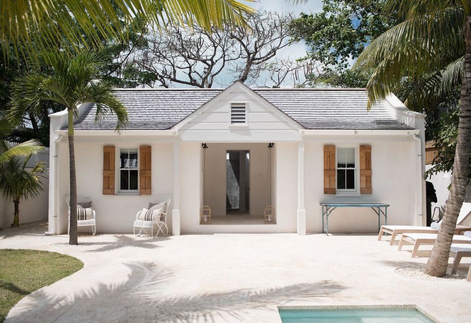 Hotel Conch Shell Harbour Island 5 Bedroom Home, Exterior, Hotel Exterior