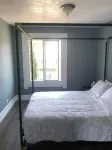 Charming 2 Bedroom Apartment