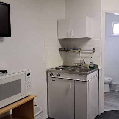 Economy Studio Suite, 1 Double Bed Deerhead Inn Promo Code