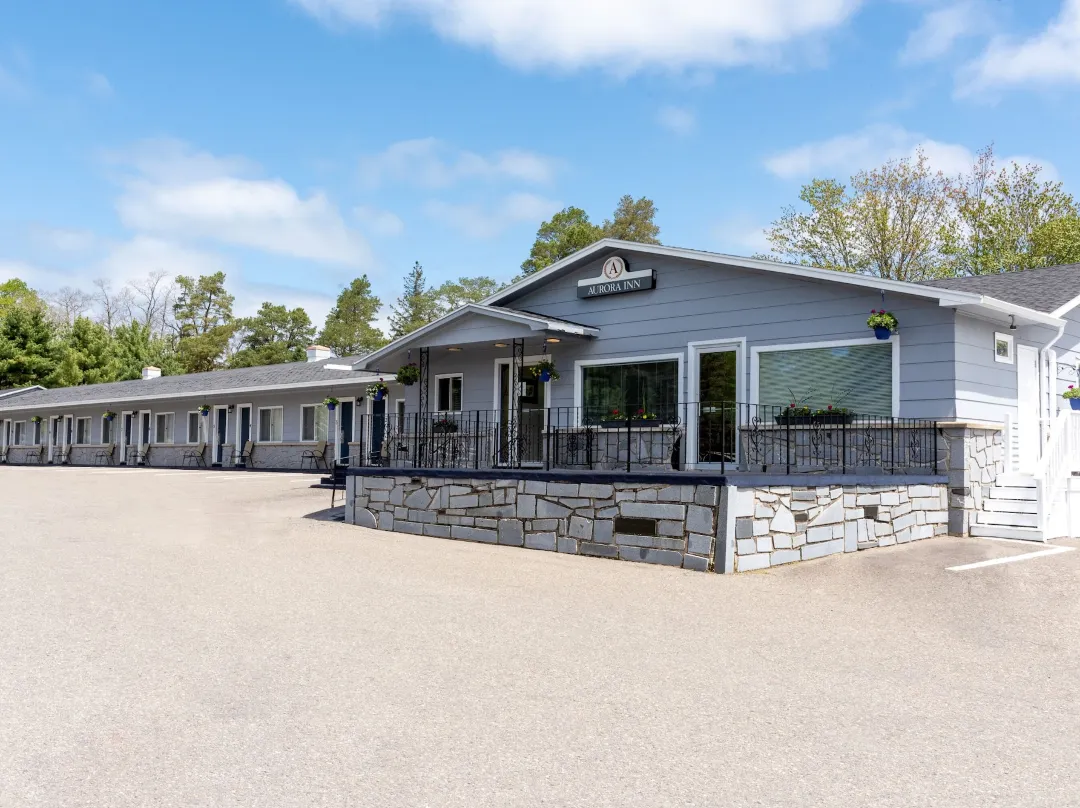 Aurora Inn - Nova Scotia