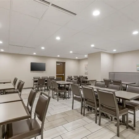 Executive Residency by Best Western Waterloo Cedar Falls