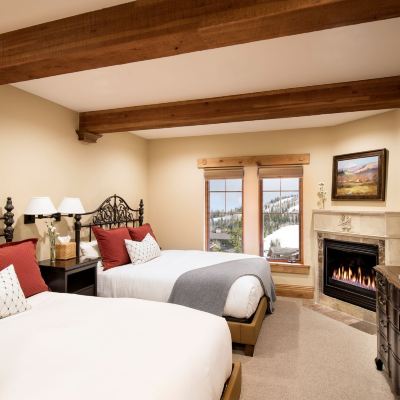 Luxury Suite, 3 Bedrooms (Two Queens) The Chateaux Deer Valley Promo Code