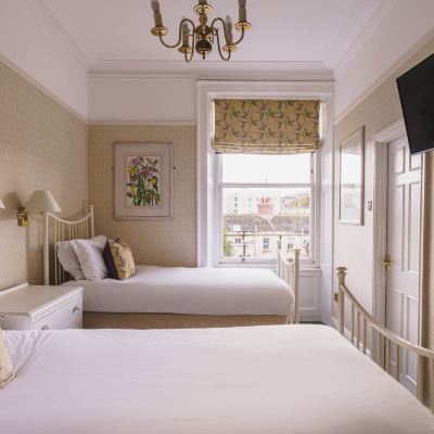 Standard Room, 2 Twin Beds, Ensuite The Kennard Promo Code