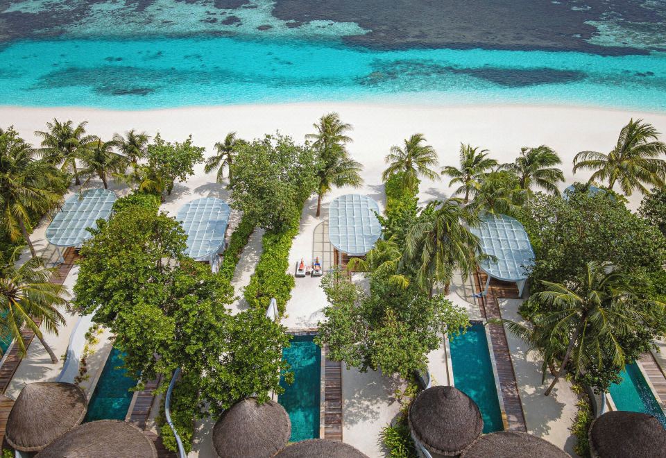 日出家庭海滩别墅，带泳池