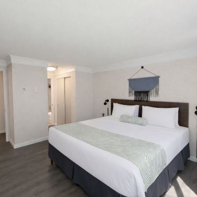 Family Two-Bedroom Suite Friday Harbor Suites Promo Code