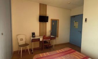 Les Mimosas - Housity