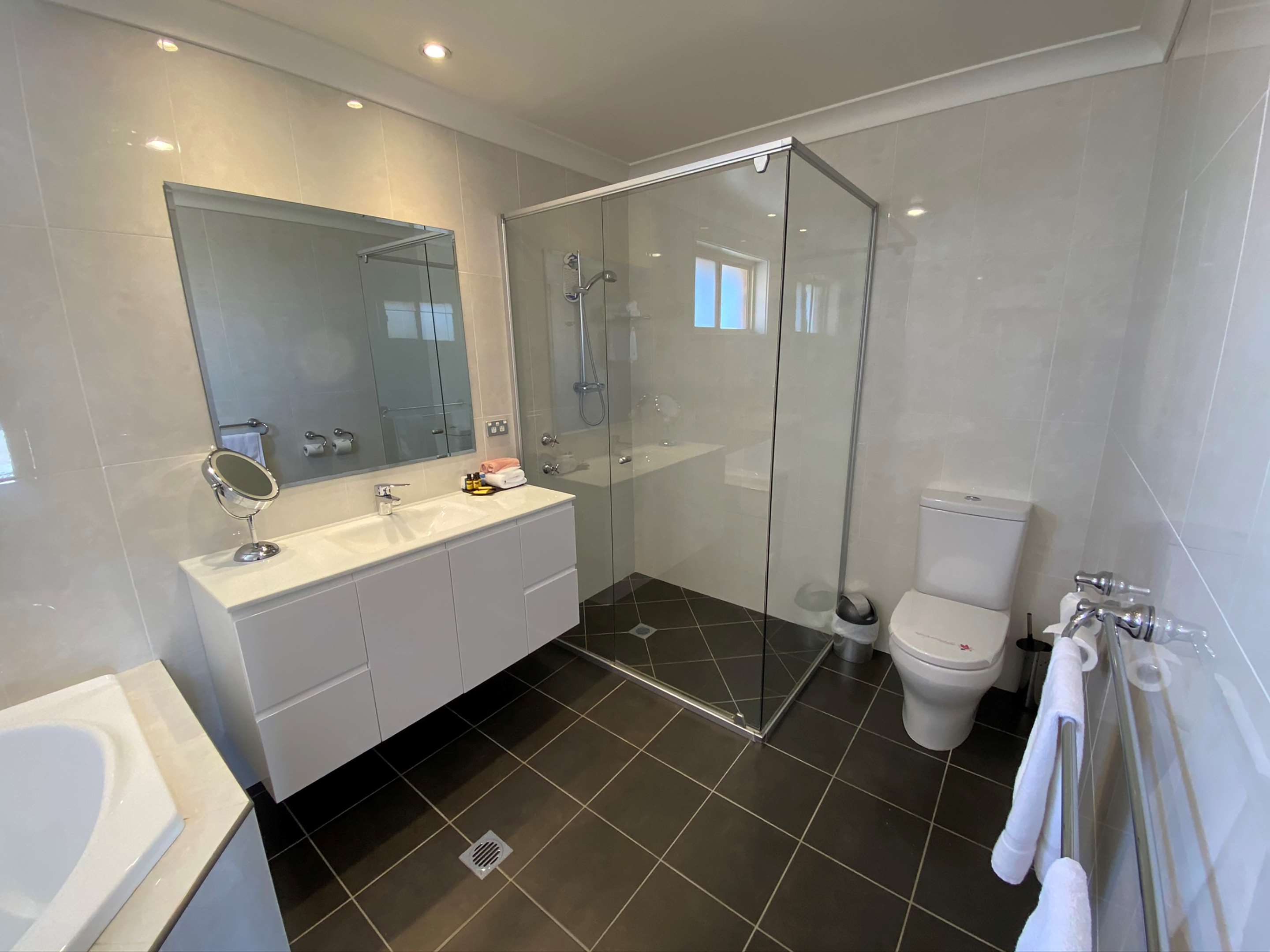 高级双床间 - 带Spa浴缸