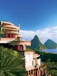 Jade Mountain Hotel di 