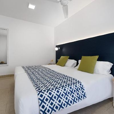Two-Bedroom Apartment Broncemar Beach Promo Code