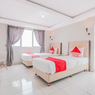 Standard Twin Room OYO Flagship 210 Amethyst Kemayoran Promo Code