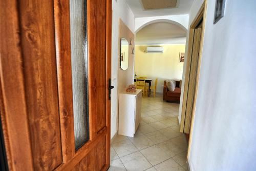 两卧室联排别墅