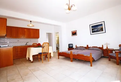 Afrodite Hotel Apartments Hotel di 