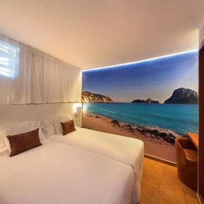 One-Bedroom Apartment With Garden View Apartamentos LLobet Promo Code