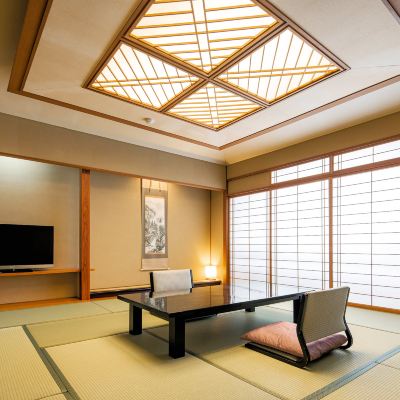 和風ルーム(浴室) 尾瀬を望む　老神温泉「源泉湯の宿　紫翠亭」 クーポン