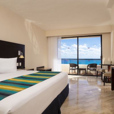 Standard King Room with Ocean View Crown Paradise Club Cancun - All Inclusive Promo Code