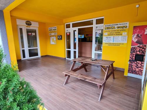 双人房（带独立浴室）