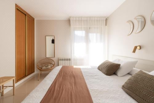 带阳台的双床房