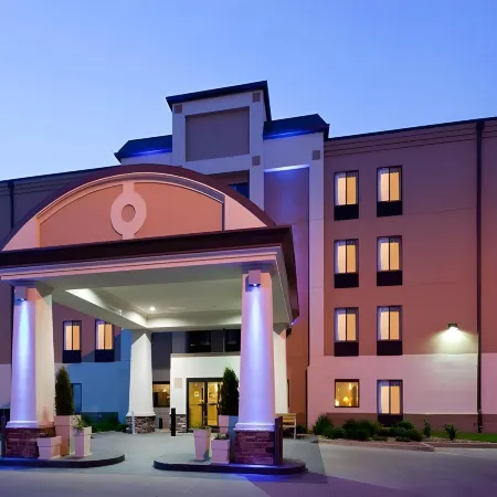 Holiday Inn Express FARGO-WEST ACRES by IHG