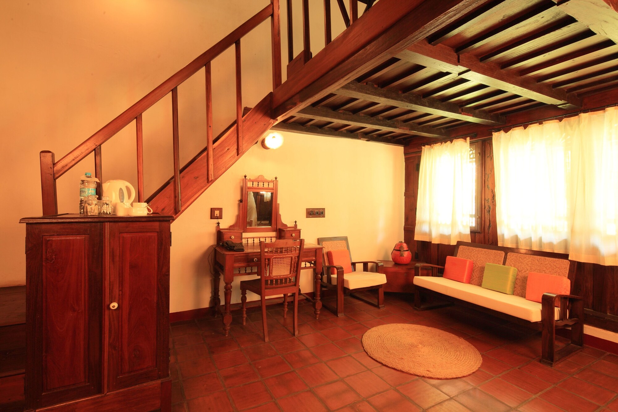 Coconut Lagoon Kumarakom- a CGH Earth Experience传统复式大厦