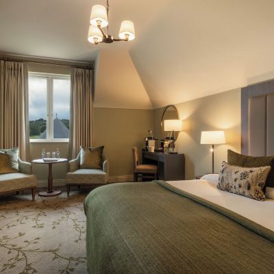 奢華雙人房（1 張雙人床或 2 張單人床）， 湖景 （Lodge） 洛厄恩度假村優惠