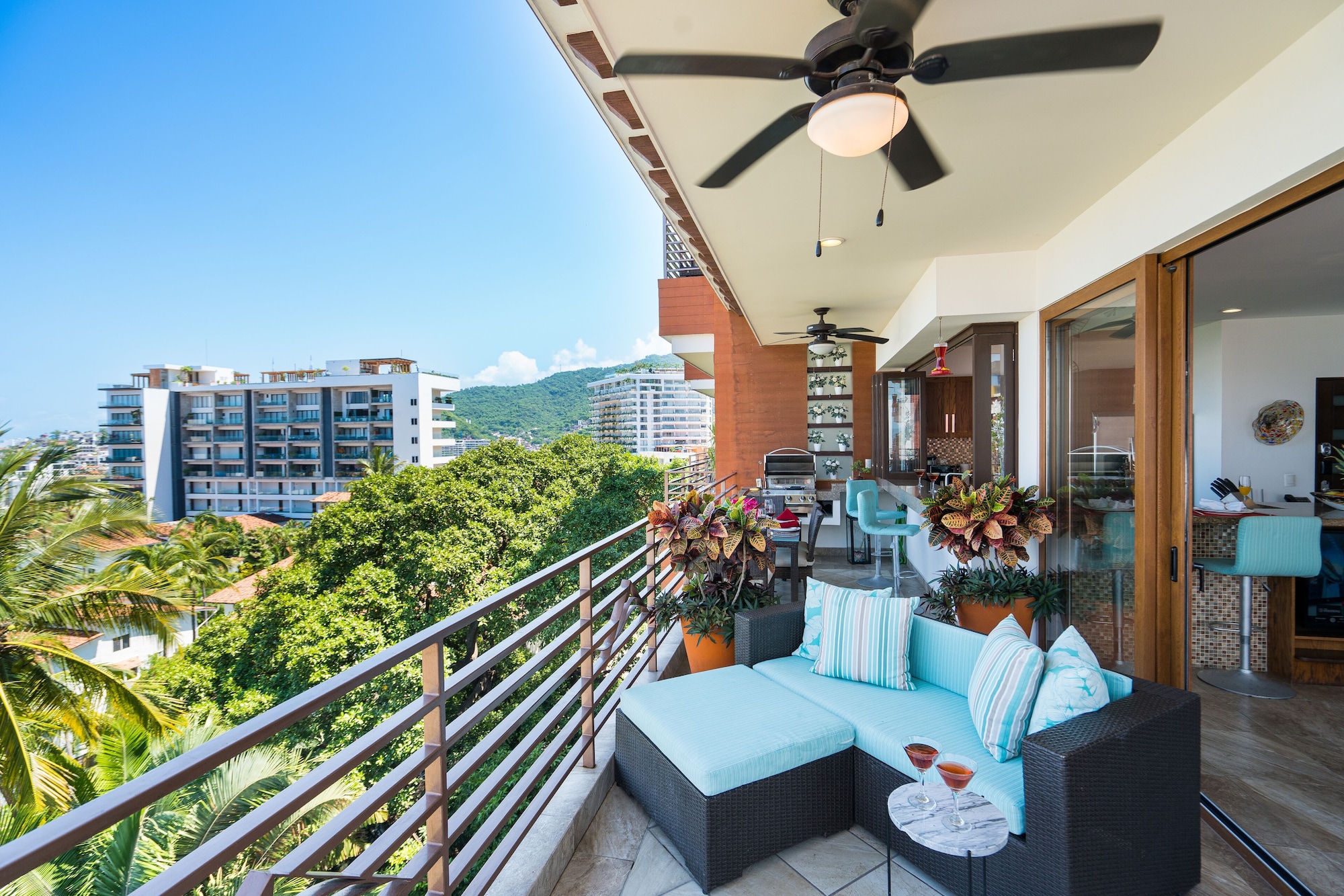 奢华套房， 2 间卧室， 海洋景观， 转角