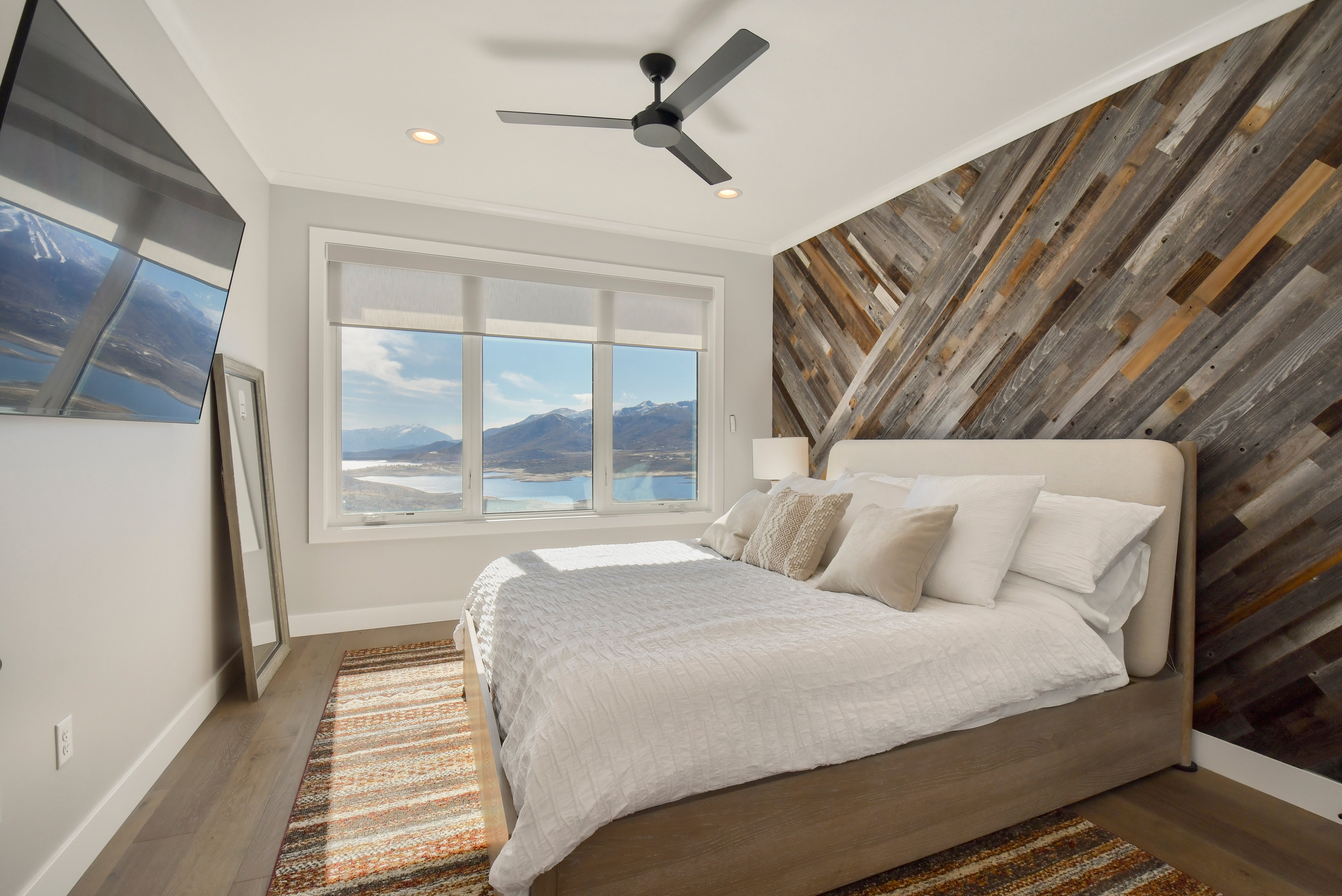 奢华住宅，拥有壮丽景观和双厨房-精致休闲