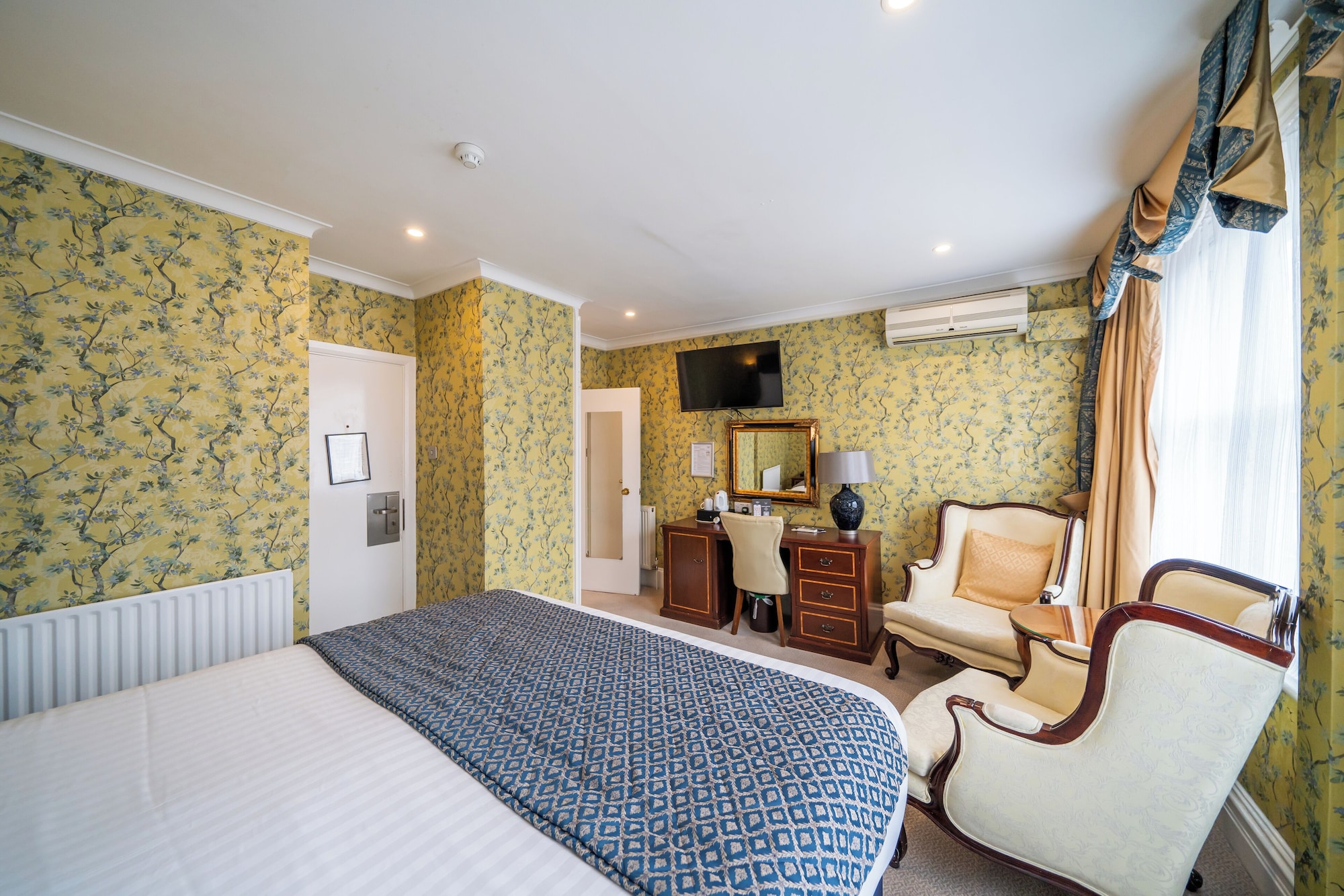 普通套房， 独立浴室