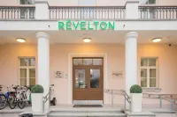 Revelton Suites Tallin Отели в г. 