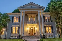 Silver Heart Inn & Cottages